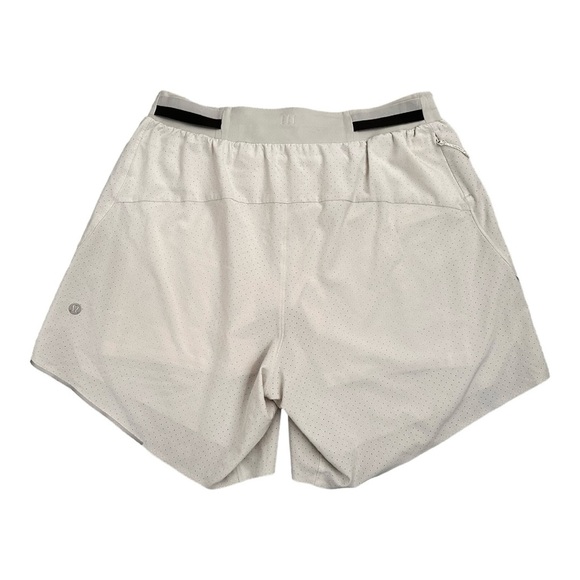 Lululemon Athletica men’s gray shorts size small - Picture 2 of 4